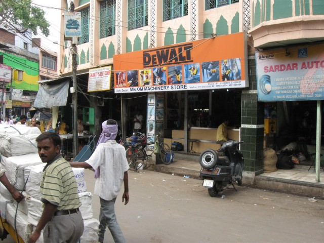 DeWALT also has its store in India, sounds like a very familiar company in Belgium