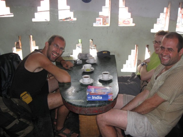 time for coffe at the weird shaped coffe house in Trivandrum, hard to tell, but this was our second breakfast already that day