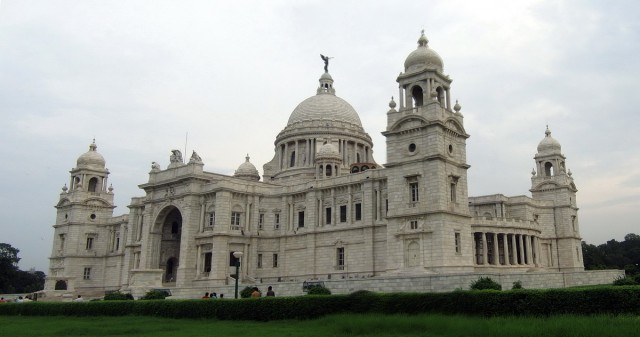 Victoria Memorial, the big sight of Kalkuta, an impressive palace, built by the British and commemorated to Queen Victoria