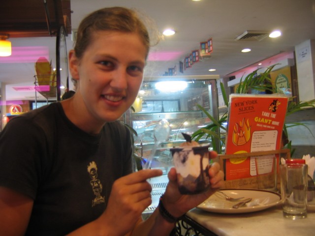little splurge in a Pizza Hut style place at chandigar, a dame blanche looking dessert, shared between Maarten and Sofie