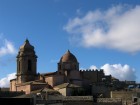 Chiesa Matrice domineert de oude stad